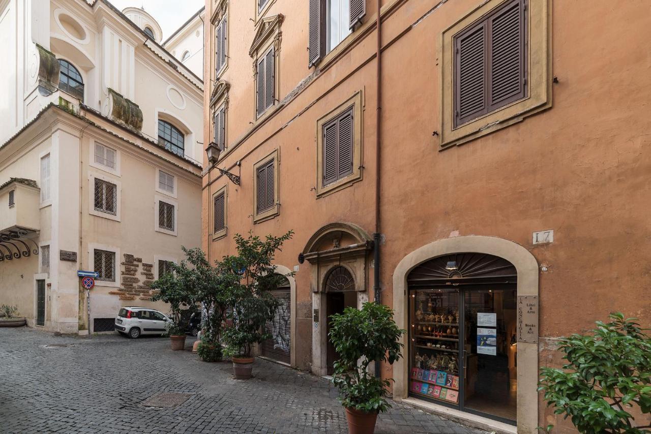 History And Modernity Meet By Fromhometorome Roma Exterior foto