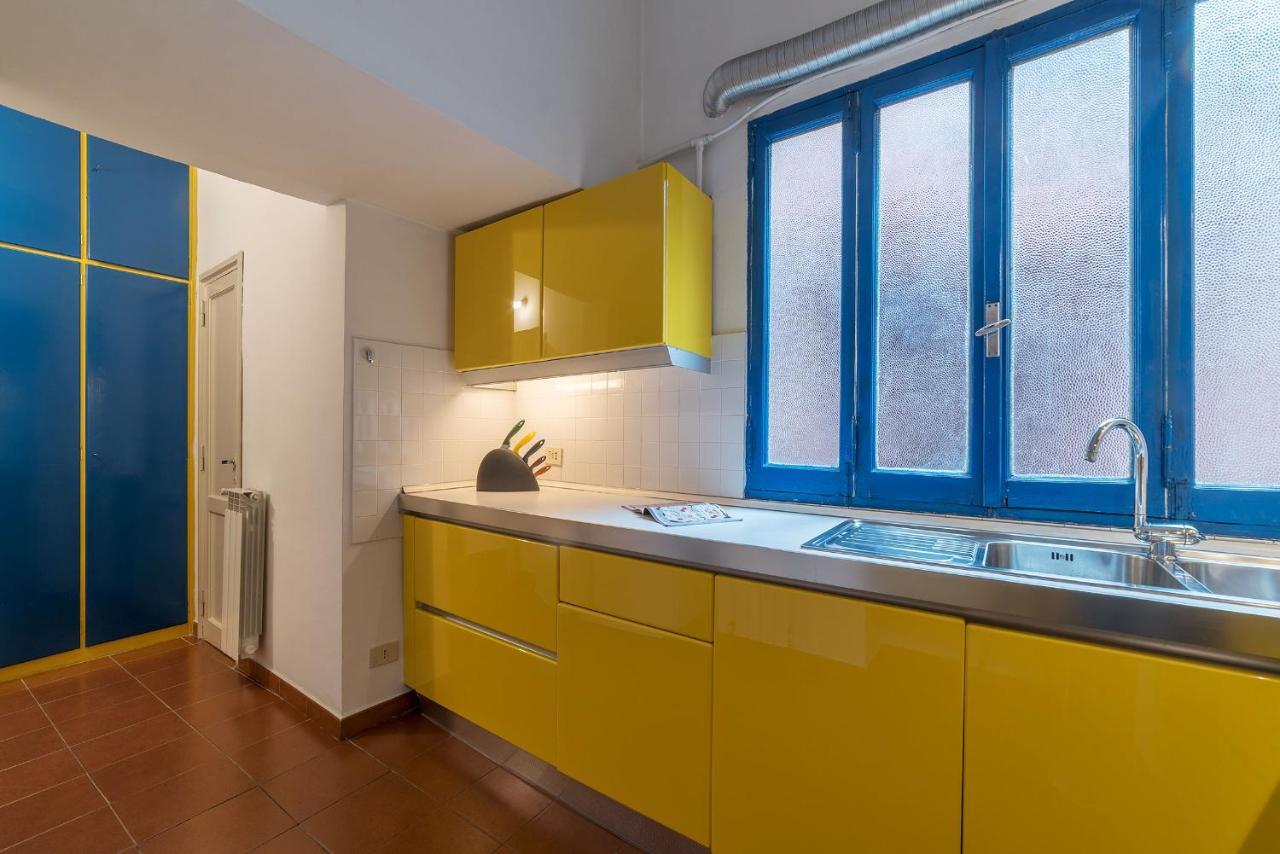 History And Modernity Meet By Fromhometorome Roma Exterior foto