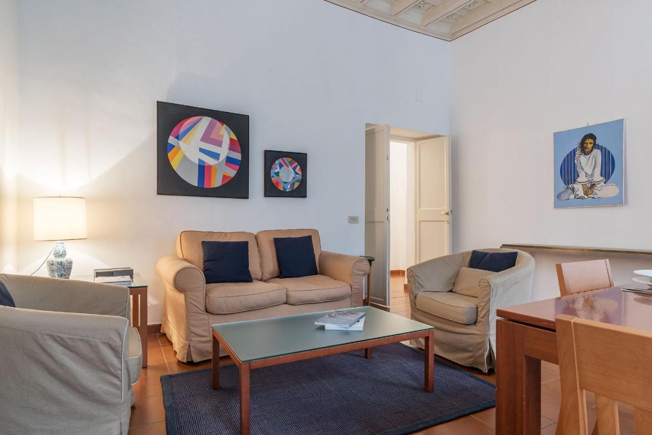 History And Modernity Meet By Fromhometorome Roma Exterior foto